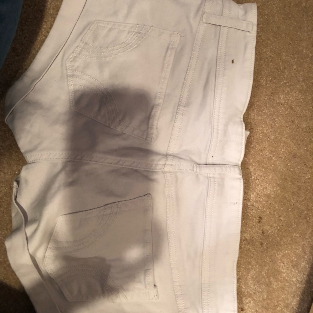 Shorts - Picture 2 of 2